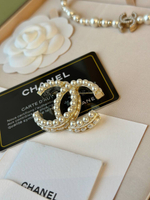 Брошь CHANEL