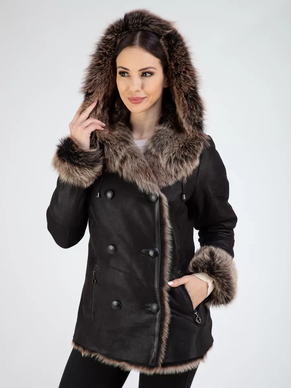 Дубленка натуральная зимняя с капюшоном Турция