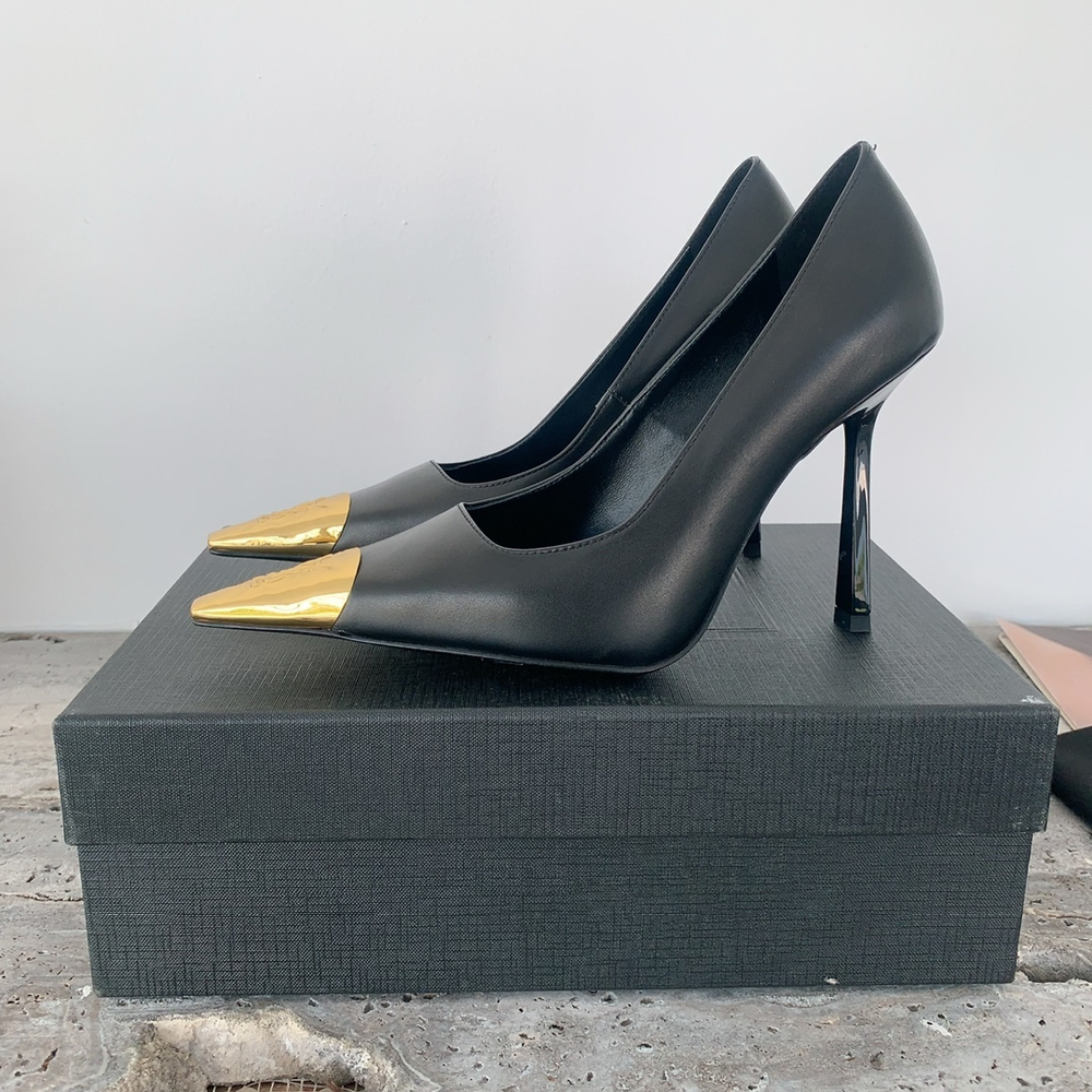 Saint Laurent Pumps