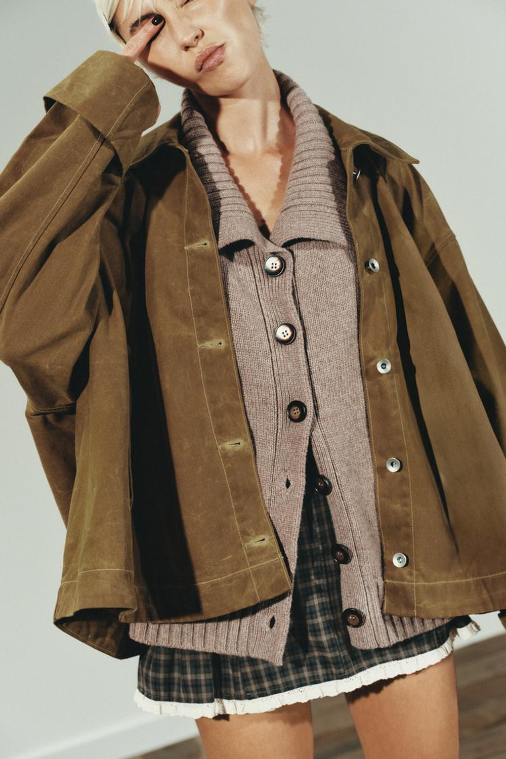 ZARА ВЯЗАНЫЙ КАРДИГАН С ОТДЕЛКОЙ В РУБЧИК, ТЕМНЫЙ БЕЖЕВО-КОРИЧНЕВЫЙ