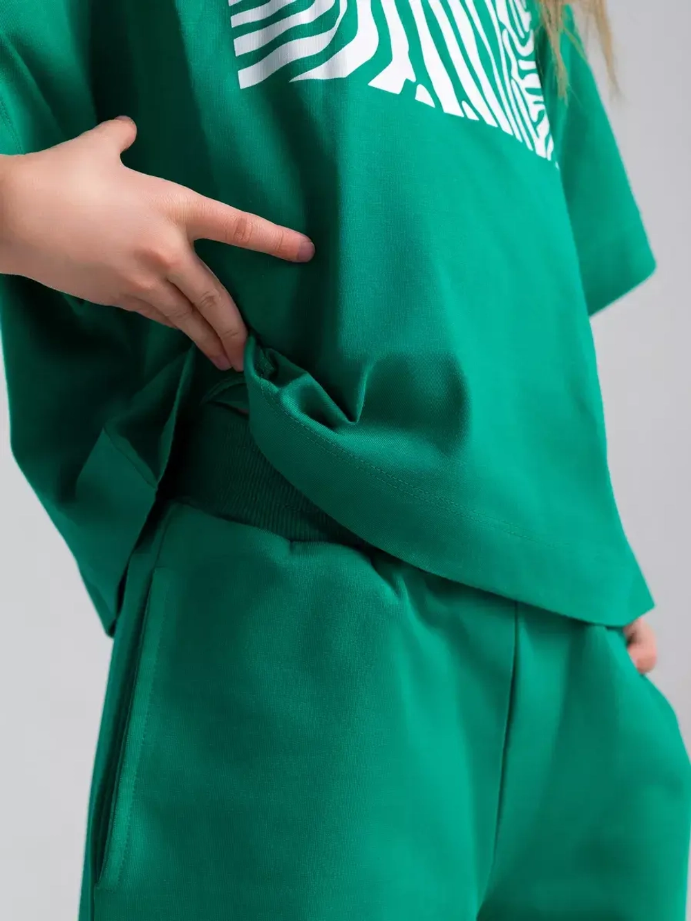 Костюм для девочки, футболка и брюки