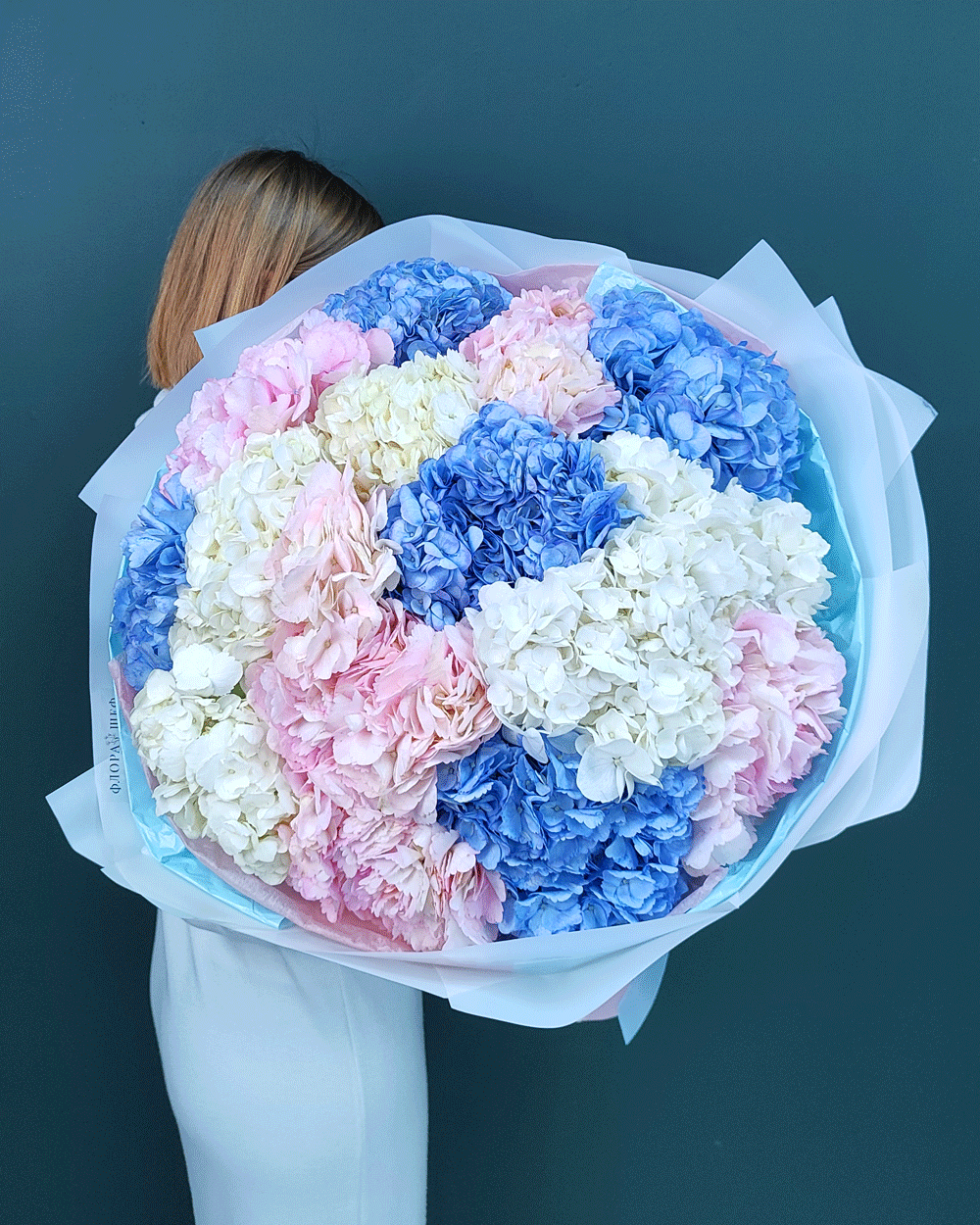 Букет гигант из гортензии,15шт(00448)