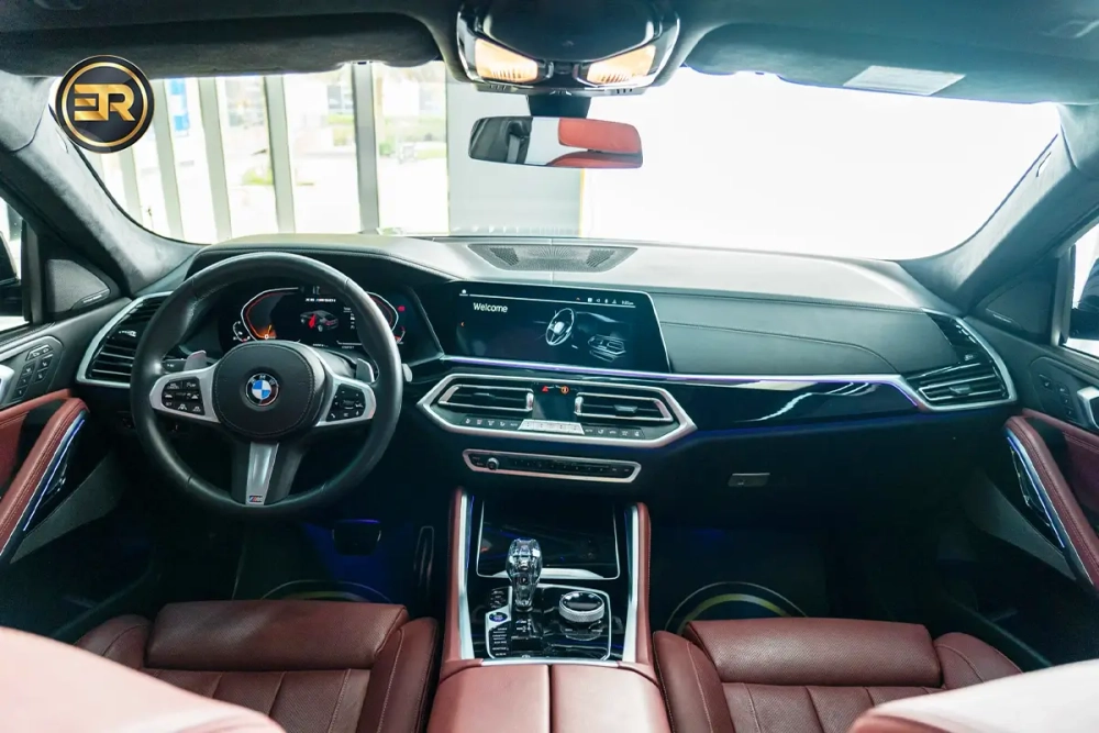 BMW X6 M50i