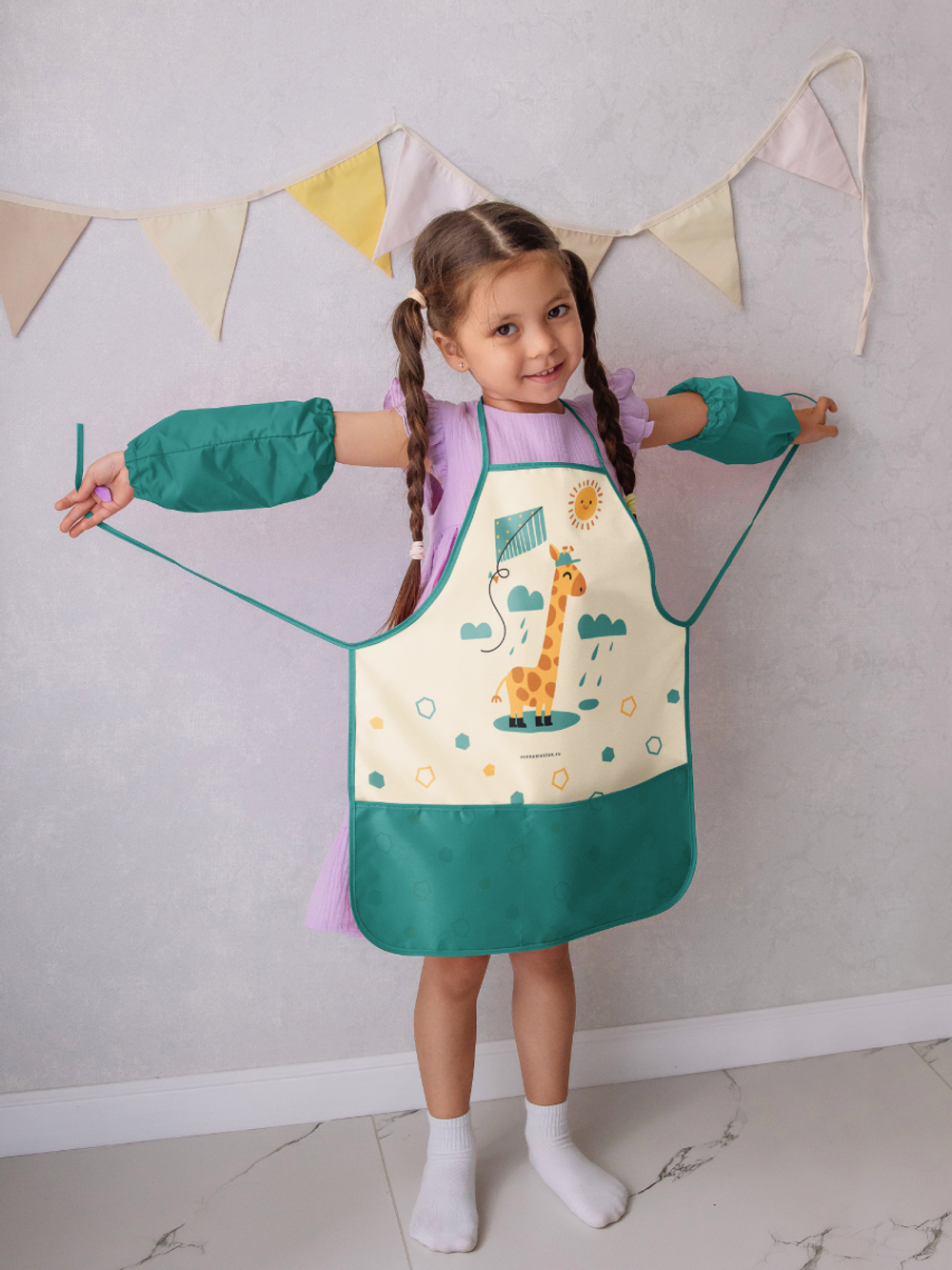 Фартук для творчества на завязках. Жираф