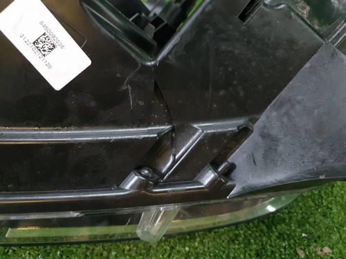 Битая Фара правая Lada Largus 1 (2021-н.в.) галоген