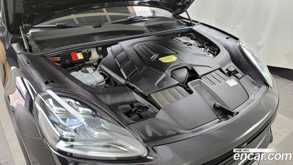 Porsche Cayenne (PO536) 3.0 E-Hybrid Coupe (09.2020)