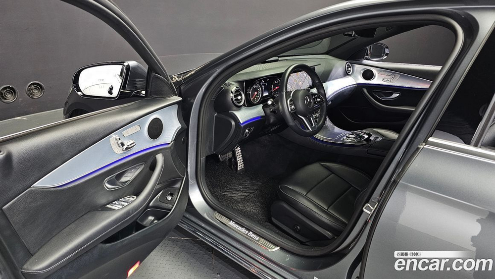 Mercedes-Benz E-Class W213 E250 Avangarde (12.2019)