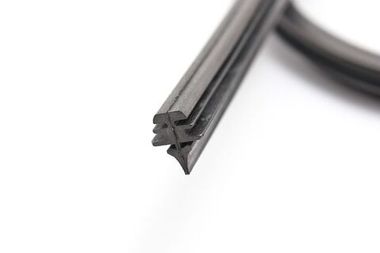 Резинка стеклоочист.графит 710мм(AD-03) б/направляющих (20шт/уп) KING GRW 36812