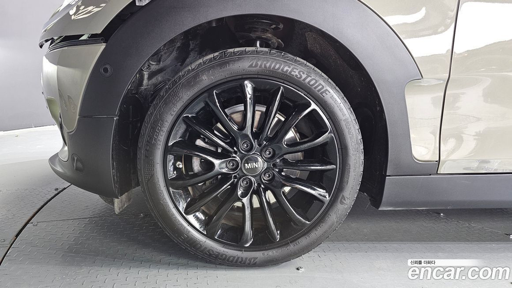 Mini Cooper Clubman High (11.2020)