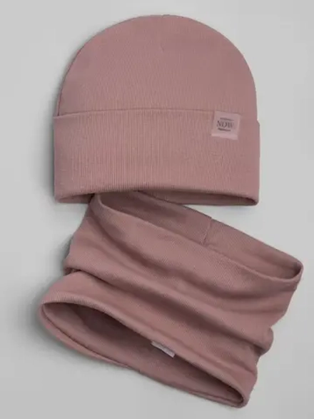 Шапка трикотажная демисезонная и снуд для девочек