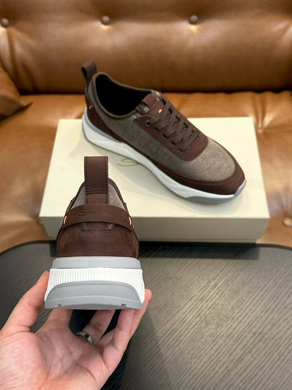 Кроссовки Santoni