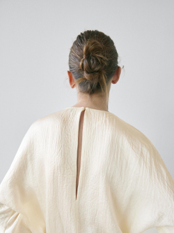 Massimo Dutti Платье миди с поясом - STUDIO, бежевый