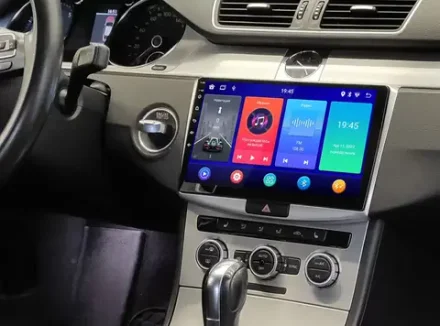 Магнитола для Volkswagen Passat 2005-2015 (B6, B7, CC) - Carmedia OL-1901 QLed+2K, Android 13, TS20, CarPlay, 4G SIM-слот