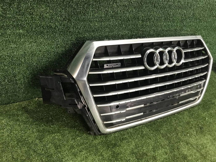 Решетка радиатора Audi Q7 4M 2 (2015-2019)
