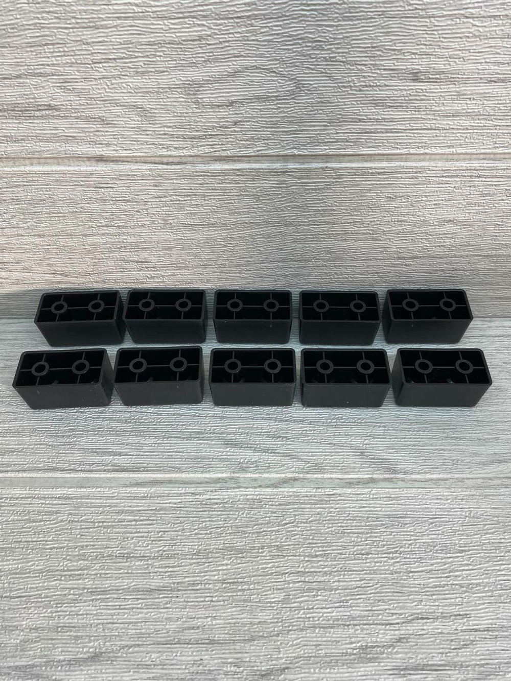 Ножки для мебели пластиковые высота 27 мм 10 штук