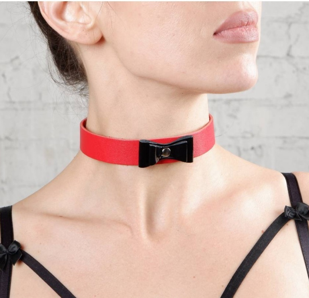 Чокер с черным бантом Sitabella красный кожа