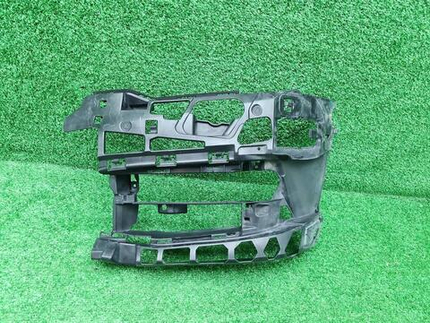 Кронштейн переднего бампера LH BMW 5er G30 (17-20)