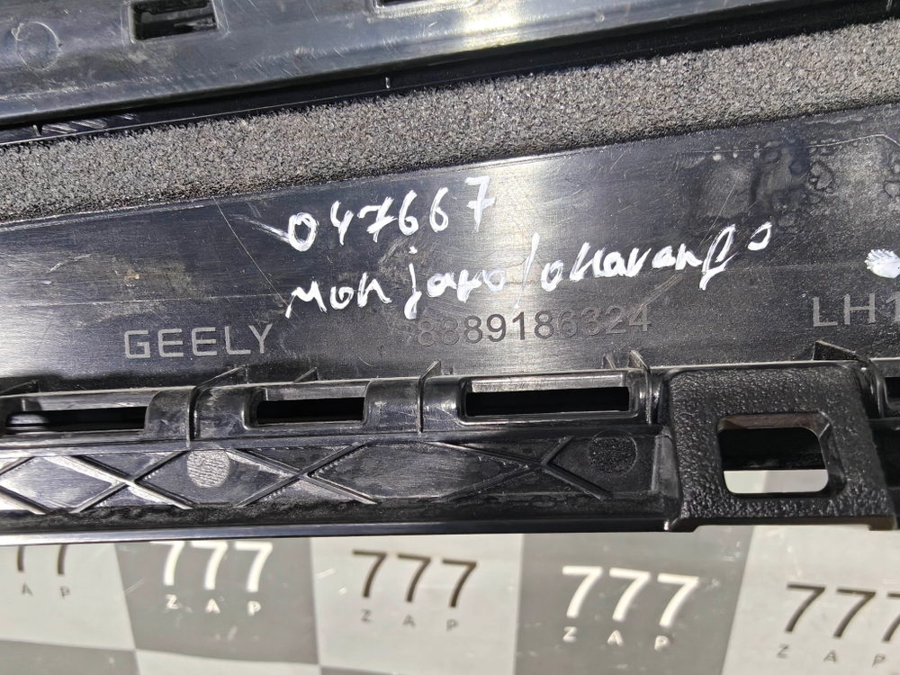 Накладка стойки двери задней левой Geely Monjaro 21-нв Б/У Оригинал 6073122400