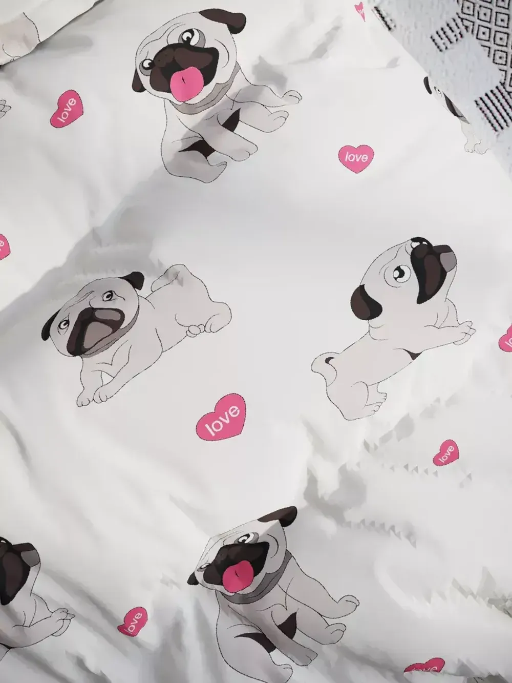 Постельное белье Полисатин Мечта "Мопсики" семейное Наволочка 50х70 см 2 шт Простынь на резинке 160x200 см Пододеяльник 145x215 см 2шт