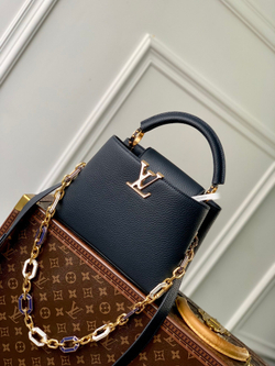 Louis Vuitton Capucines BB