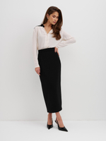 Блуза с черной планкой, молочная