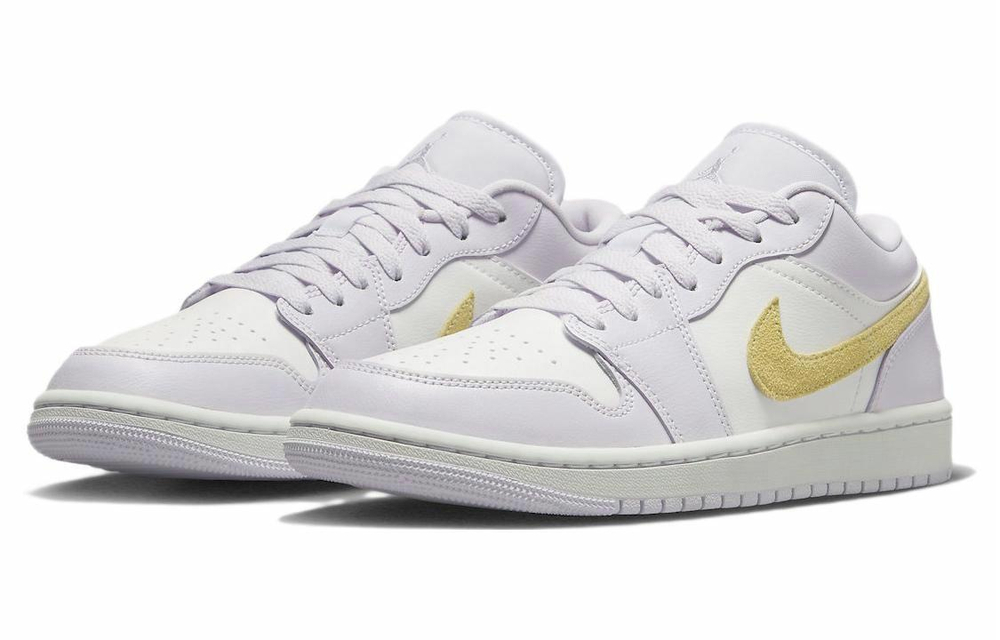 Кроссовки Jordan Air Jordan 1 Low Wmns "Barely Grape" (Женская размерная сетка)