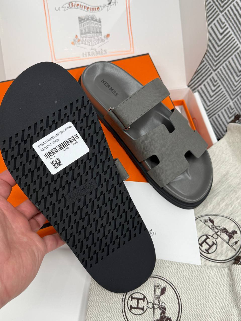 Шлепанцы Hermes