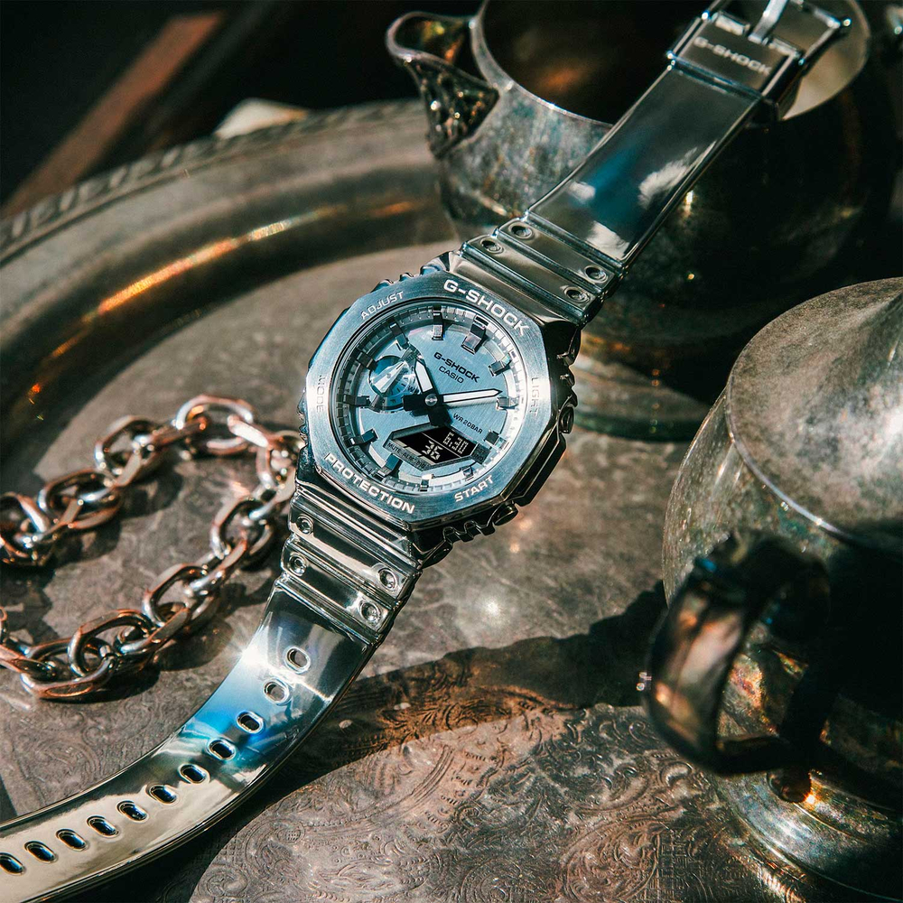 Наручные часы Casio G-Shock GM-2100YRA-8A