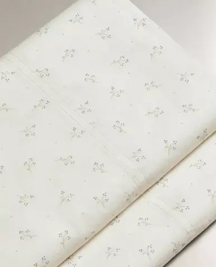ZARA HOME ДЕТСКАЯ ПРОСТЫНЯ С ЦВЕТОЧНЫМ ПРИНТОМ, СИНИЙ