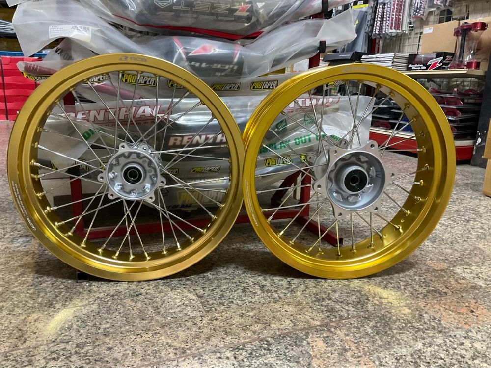 Motard wheel set for Honda CRF300L-Rally. 17 inches rims. Black/Red (ABS/non ABS)