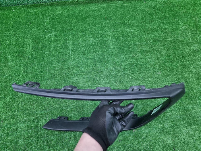 Накладка переднего бампера LH Porsche Macan 21-нв