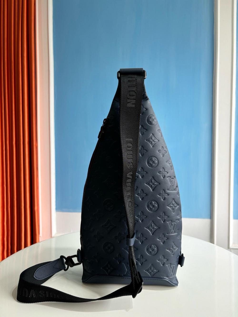 Avenue Slingbag