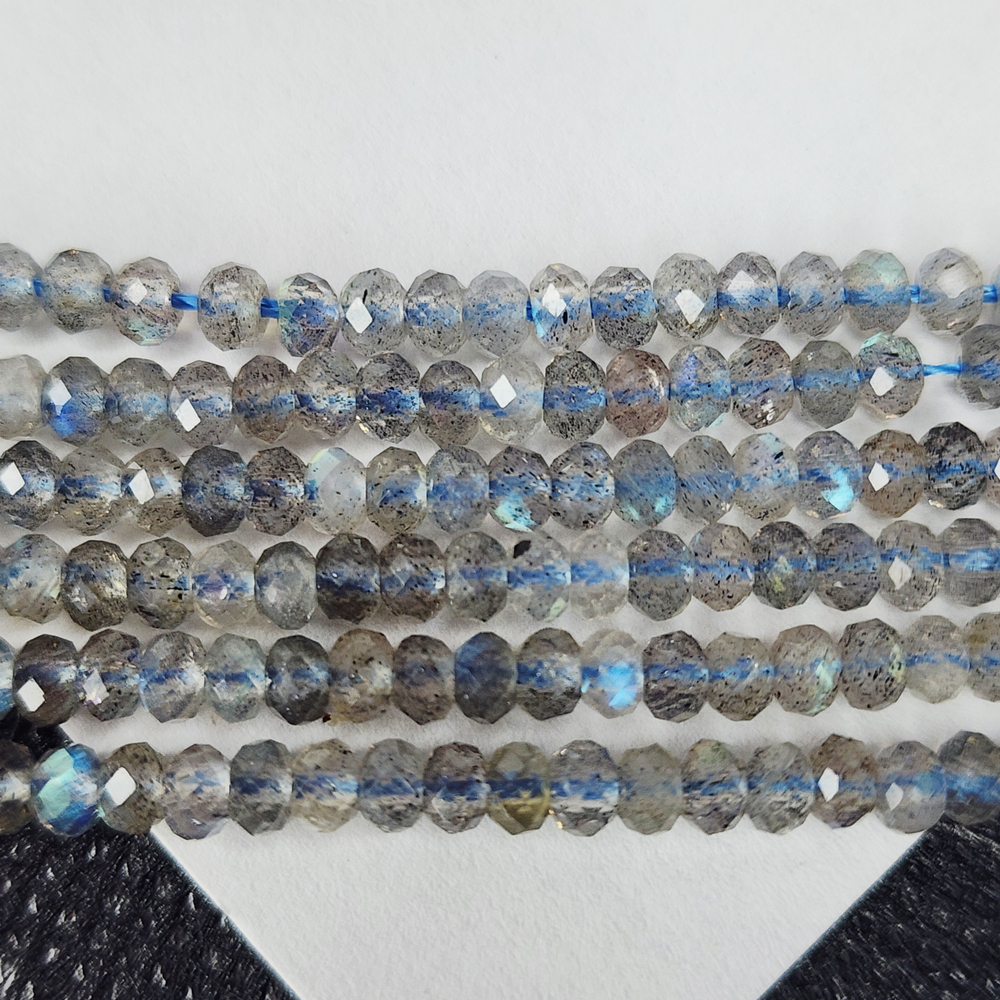 Лабрадор (лабрадорит) огранка, р-р 3.6×2мм, отличная иризация, цена за нить 19 см