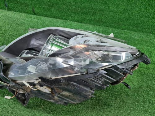 Битая Фара левая BMW 5er F10 F11 (2009-2013) ксенон