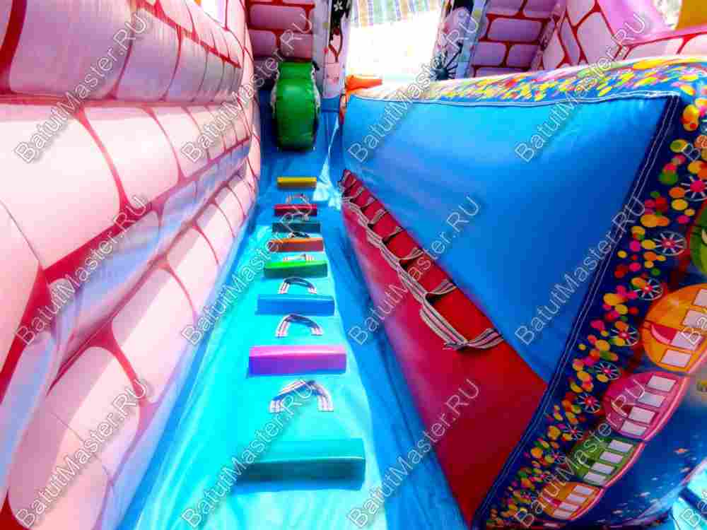 Надувной батут "Веселый замок"