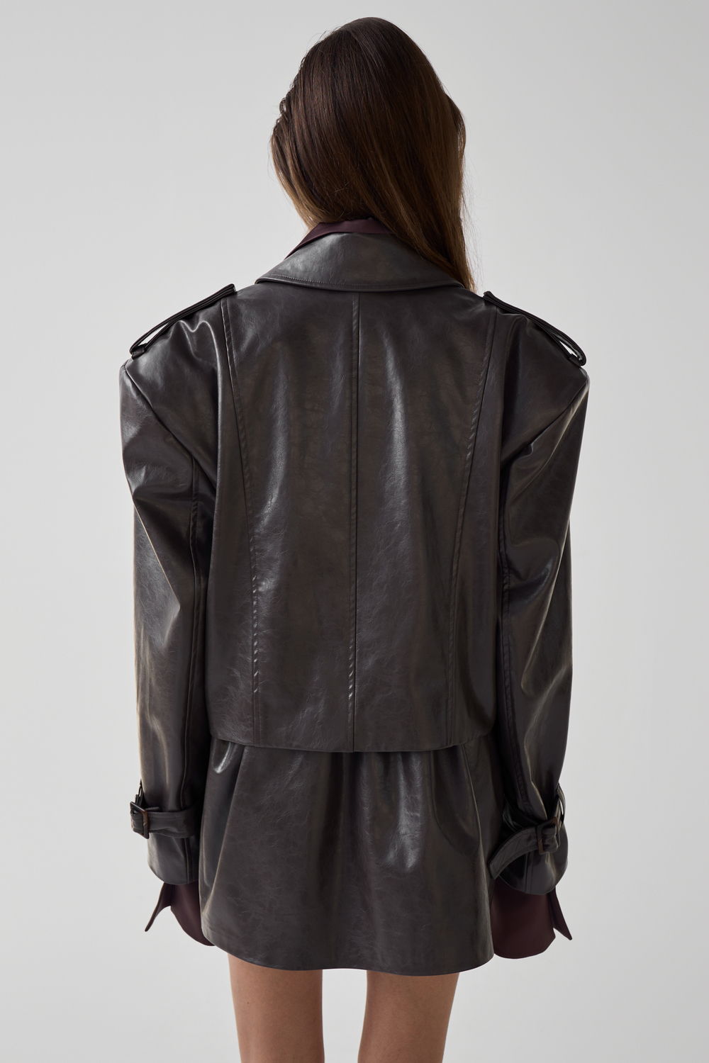 Комплект: куртка и юбка из экокожи