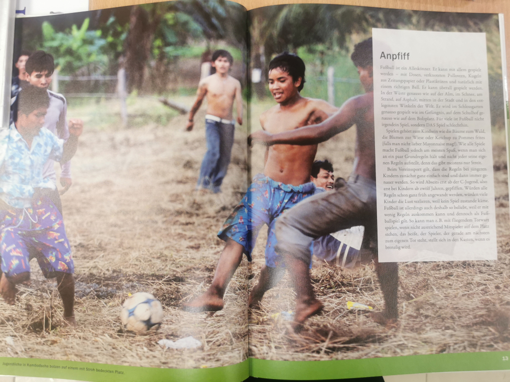 Lesen - Staunen - Wissen. Fußball