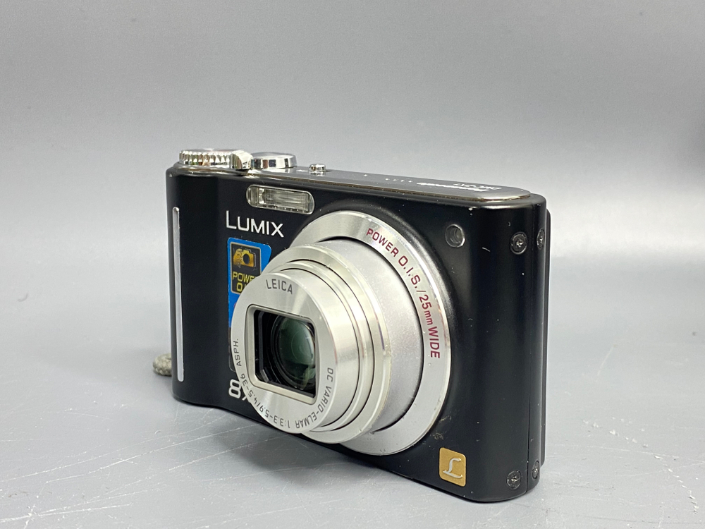 Panasonic Lumix DMC-ZX1