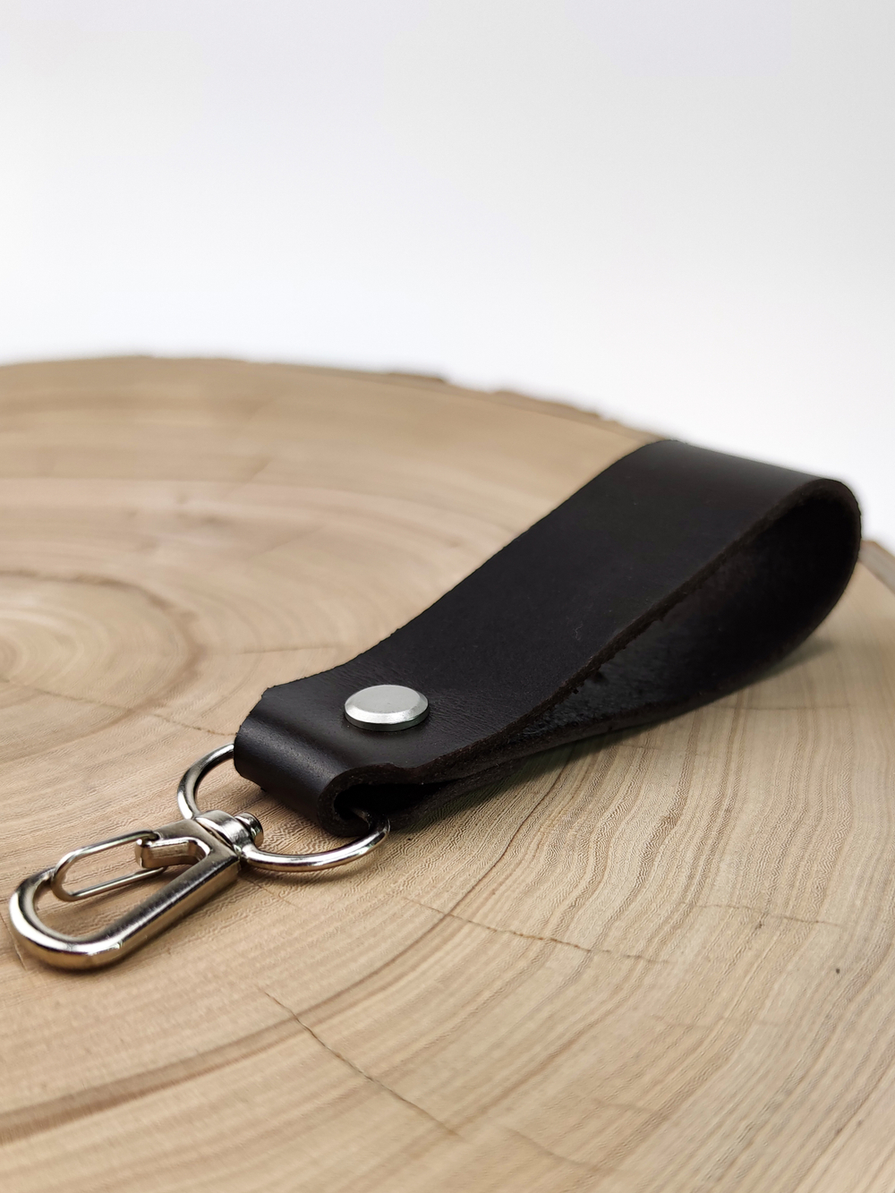 Брелок кожаный