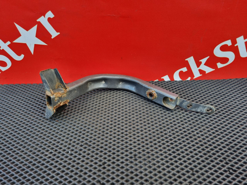 Кронштейн глушителя