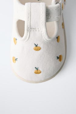 ZARA КЕДЫ С ЯБЛОКАМИ БОСИКОМ, БЕЛЫЙ