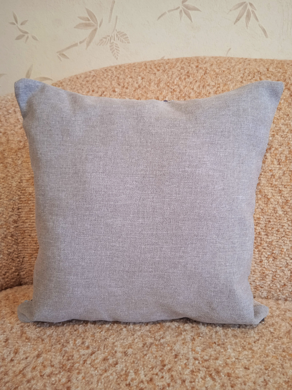 Декоративный гобеленовый чехол для интерьерной подушки Лаванда - бабочка 38*38