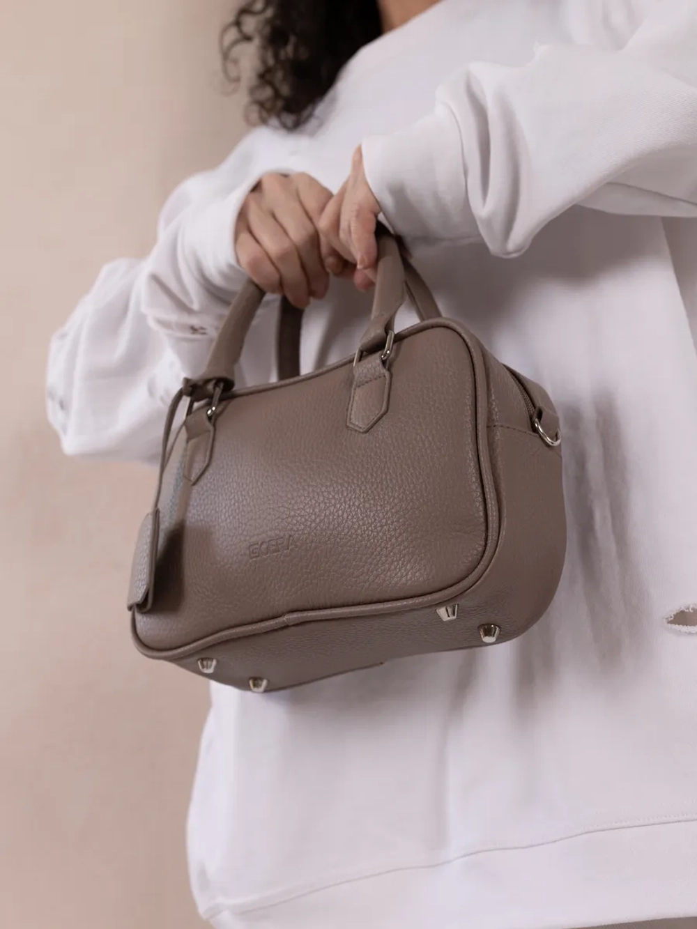 Сумка через плечо маленькая с двумя ручками