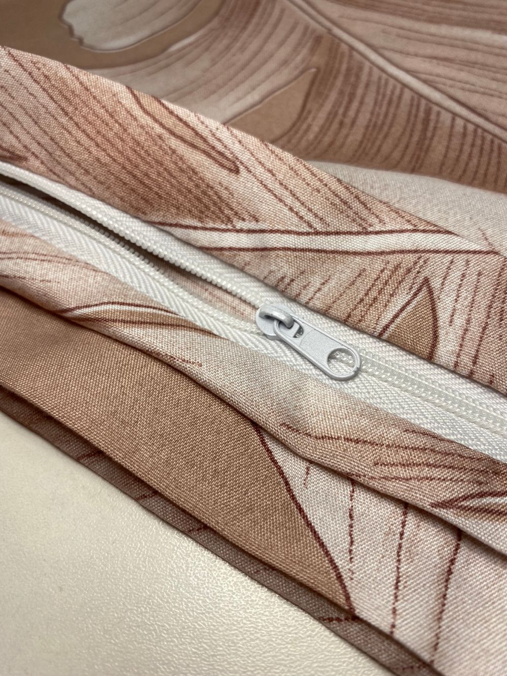 Постельное белье полисатин Simple House "Felce" 1,5-спальный на молнии Наволочка 50х70 см 1 шт Простынь 150х215 см Пододеяльник 145х215 см