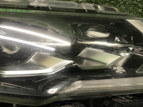 Битая Фара правая Nissan X-Trail T32 (17-22) LED