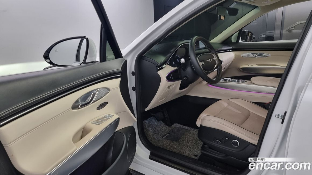 Genesis GV70 2.5T Бензин AWD (05.2022)