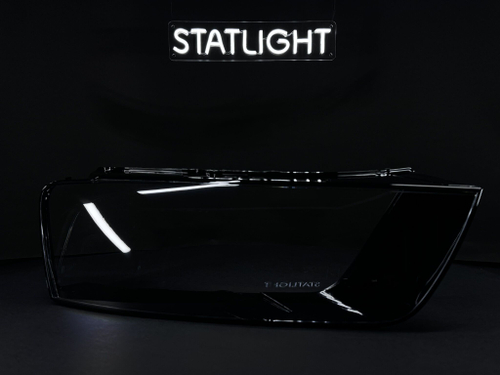 Правое стекло фары AUDI Q3 2016-2018