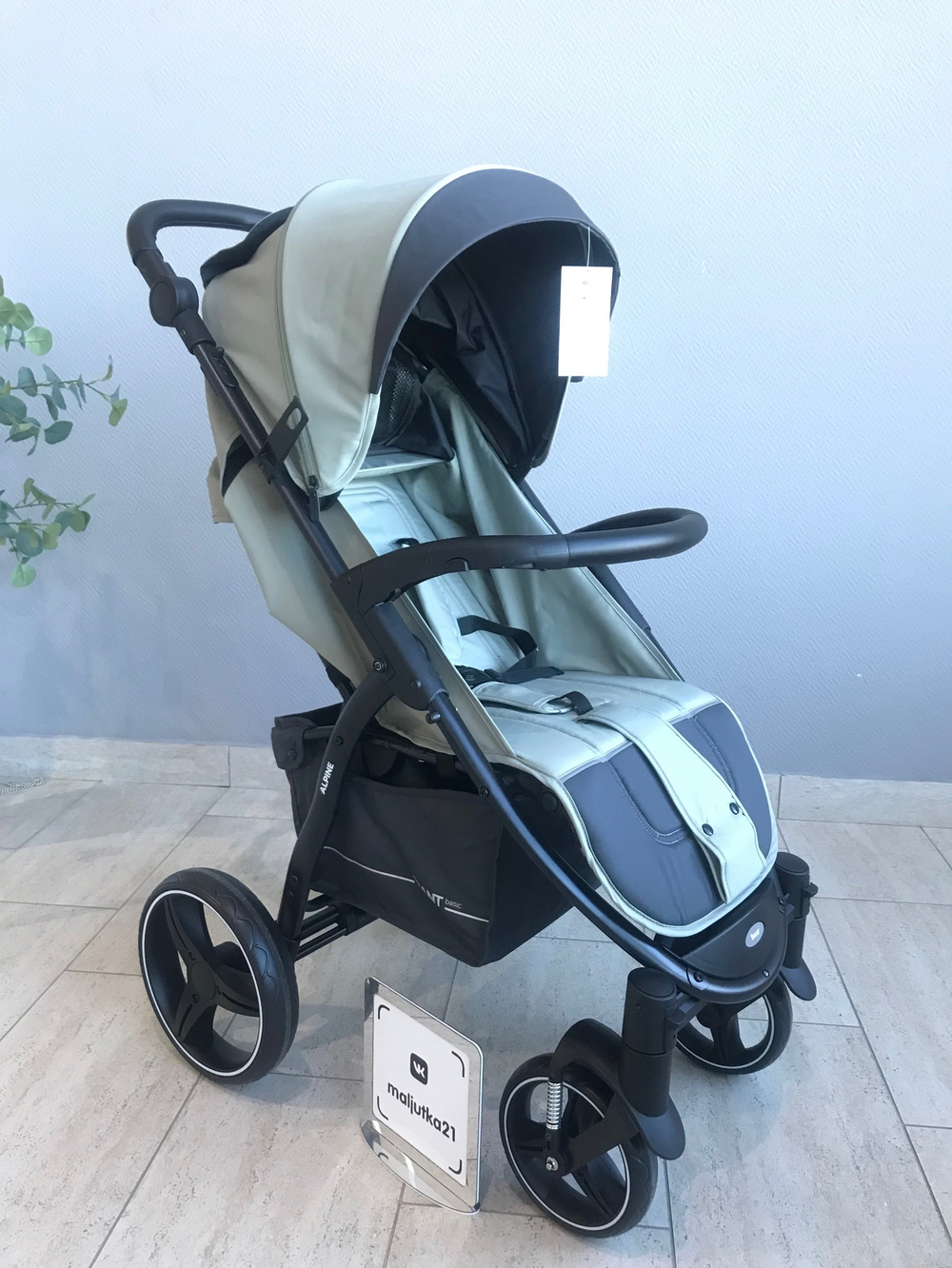 Коляска детская RANT basic "ALPINE" RA450 Green 2024