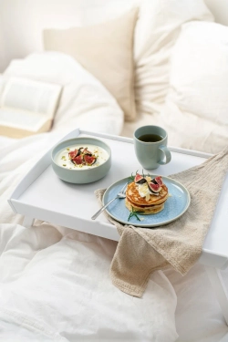 Like. by Villeroy&Boch Набор тарелок ручной работы с черникой на 2 персоны 19-5169-2610 + 19-5169-2700 + 19-5169-2640
