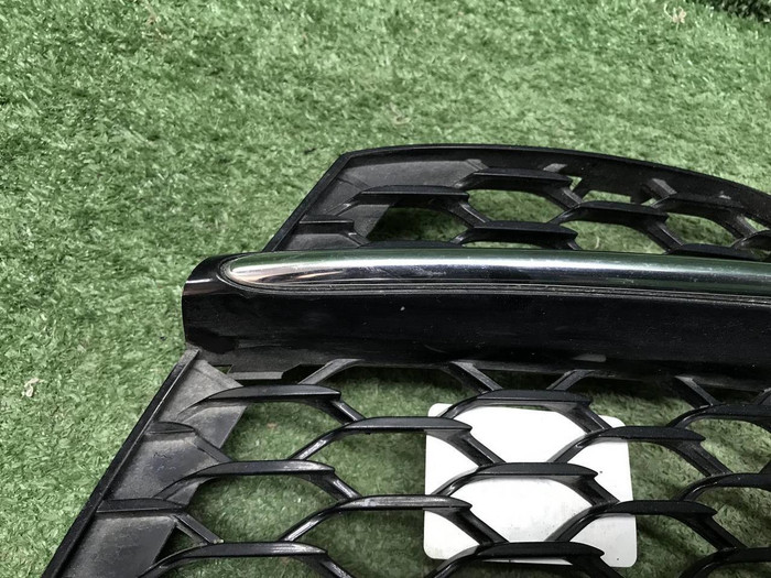 Решетка перед. бампера Mercedes S W223 (20-нв) AMG